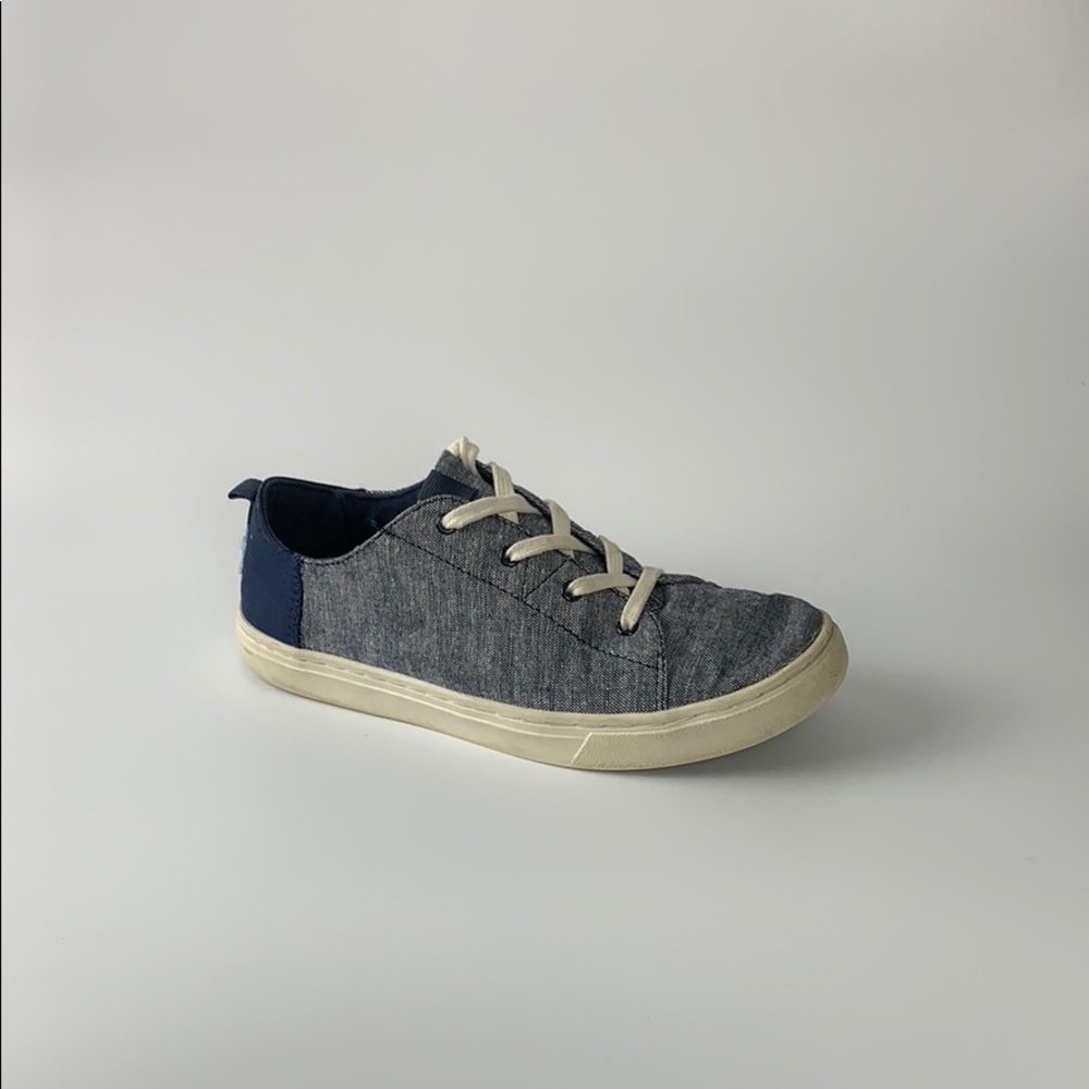 TOMS Shoes Women’s Size 5